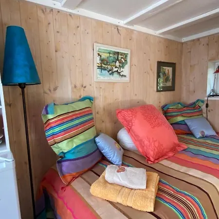 Holiday home Le Petit Poulailler Au Beau Milieu Des Pins